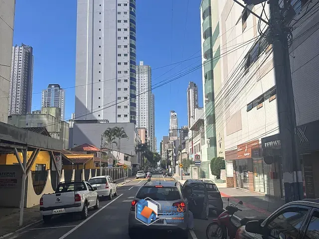 Apartamento com 121m² 3 quartos e 3 banheiros, à venda, no bairro Centro em Balneário Camboriú