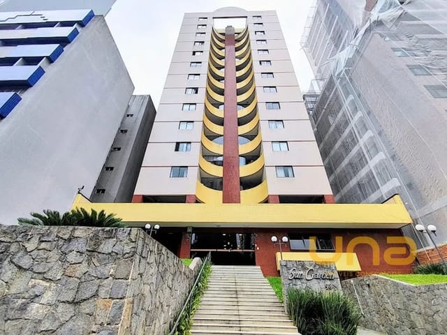 Apartamento 3 quartos e 2 banheiros, para alugar, no bairro CRISTO REI em Curitiba