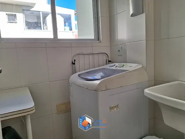 Apartamento com 975m² 2 quartos e 2 banheiros, à venda, no bairro Canasvieiras em Florianópolis
