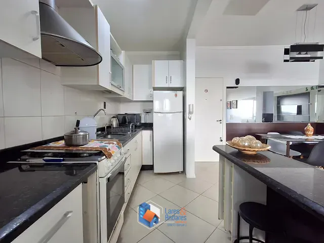 Apartamento com 975m² 2 quartos e 2 banheiros, à venda, no bairro Canasvieiras em Florianópolis