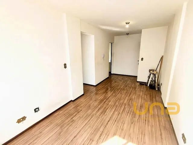 Apartamento 2 quartos e 1 banheiro, para alugar, no bairro PORTAO em Curitiba