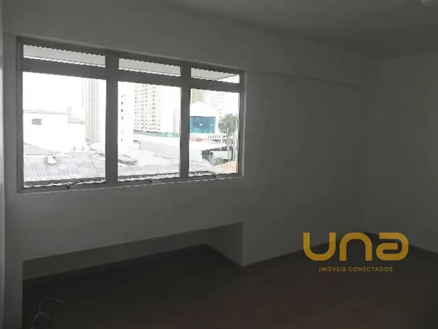 Apartamento 1 quarto e 1 banheiro, para alugar, no bairro CENTRO em Curitiba