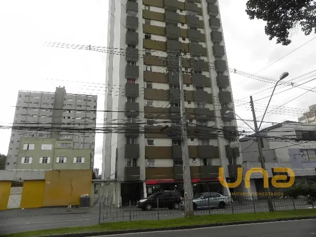 Apartamento 1 quarto e 1 banheiro, para alugar, no bairro CENTRO em Curitiba