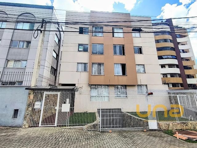 Apartamento 2 quartos e 1 banheiro, para alugar, no bairro VILA IZABEL em Curitiba