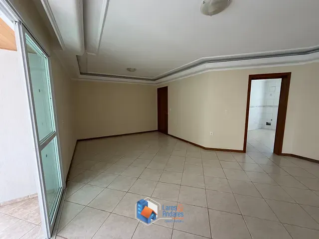 Apartamento com 115m² 3 quartos e 2 banheiros, à venda, no bairro Centro em Balneário Camboriú