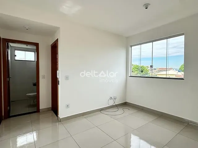 Apartamento com 52m² 2 quartos e 1 banheiro, à venda, no bairro Maria Helena em Belo Horizonte