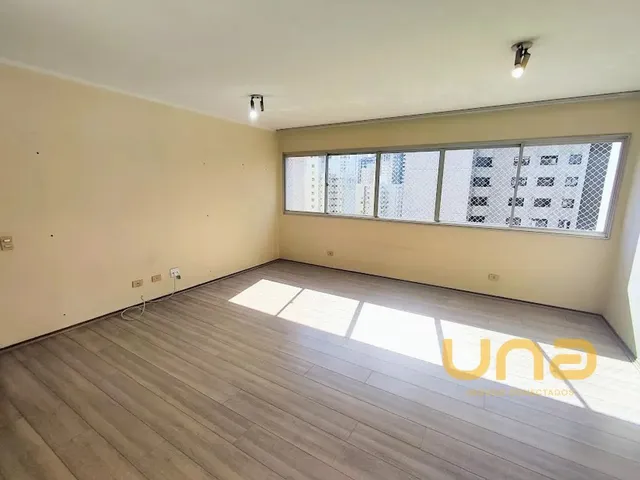Apartamento 3 quartos e 2 banheiros, para alugar, no bairro BIGORRILHO em Curitiba