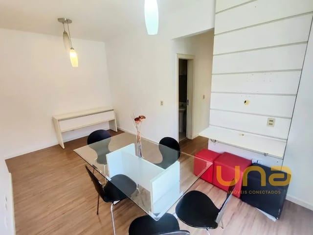 Apartamento 3 quartos e 2 banheiros, para alugar, no bairro UBERABA em Curitiba