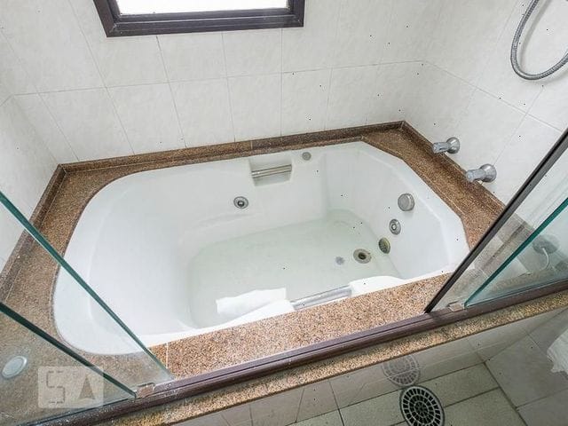 Apartamento com 244m² 4 quartos e 5 banheiros, para alugar, no bairro Paraíso em São Paulo