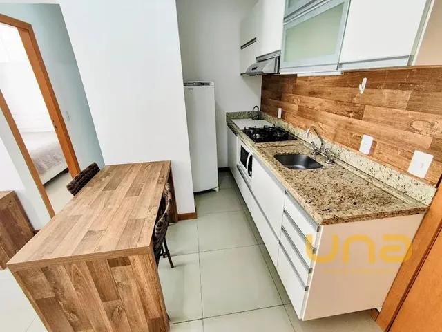 Apartamento 1 quarto e 2 banheiros, para alugar, no bairro CENTRO em Curitiba