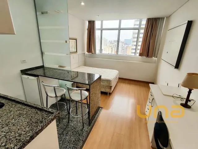 Apartamento 1 quarto e 1 banheiro, para alugar, no bairro CENTRO em Curitiba