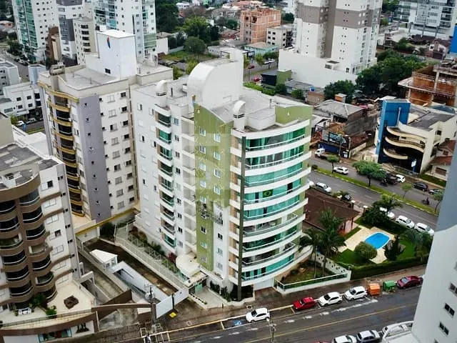 Apartamento com 249m² 3 quartos e 2 banheiros, para alugar, no bairro Centro em Chapecó