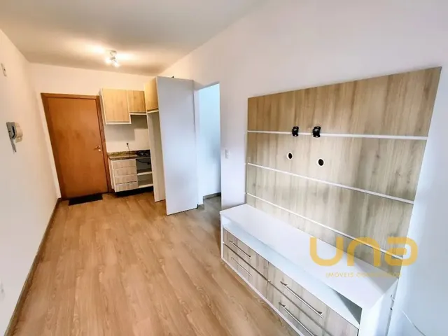 Apartamento 1 quarto e 1 banheiro, para alugar, no bairro CENTRO em Curitiba