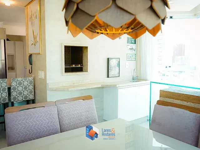 Apartamento com 137m² 3 quartos e 4 banheiros, à venda, no bairro Centro em Balneário Camboriú