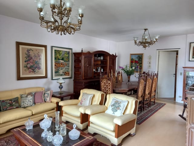 Foto do Apartamento - Apartamento à venda no Ed. Barão do Rio Branco, centro nobre de Londrina,170m² de área privativa, 3 dormitórios, 2 vagas. Locado venda somente para investidor | Guepardo Imob