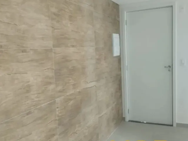 Apartamento 2 quartos e 1 banheiro, para alugar, no bairro AGUA VERDE em Curitiba