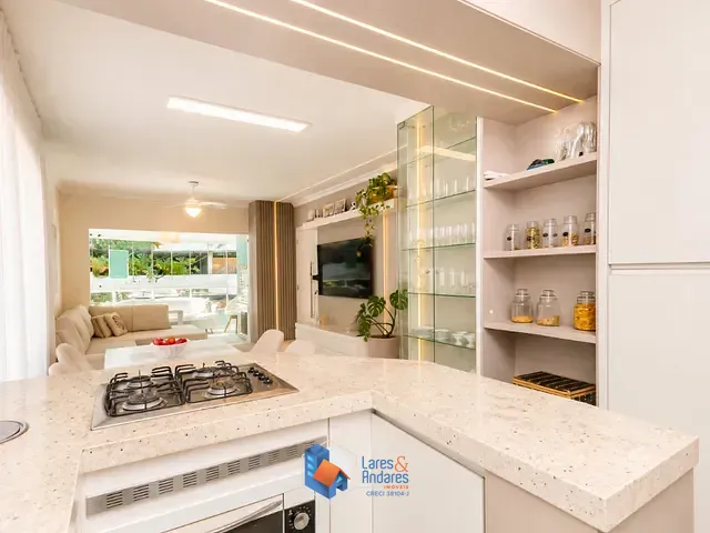 Apartamento com 249m² 3 quartos e 3 banheiros, à venda, no bairro Centro em Balneário Camboriú