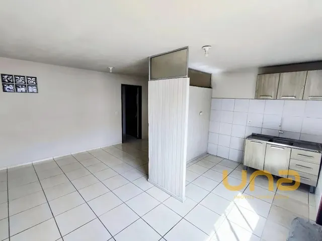 Apartamento 2 quartos e 1 banheiro, para alugar, no bairro CAPAO RASO em Curitiba