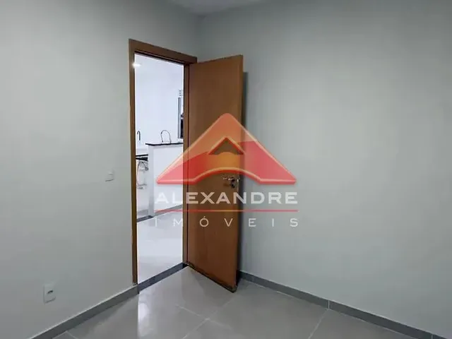 Apartamento com 10m² 2 quartos e 1 banheiro, à venda, no bairro Residencial Frei Galvão em São José Dos Campos