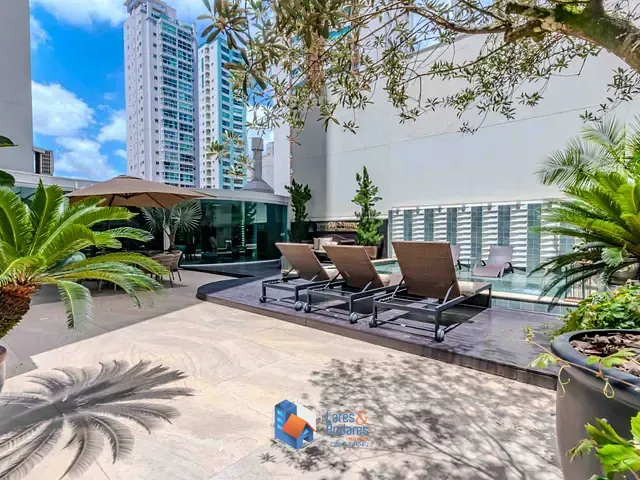 Apartamento com 912m² 3 quartos e 4 banheiros, à venda, no bairro Centro em Balneário Camboriú