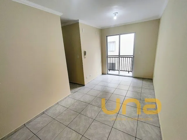 Apartamento 3 quartos e 1 banheiro, para alugar, no bairro MOSSUNGUE em Curitiba