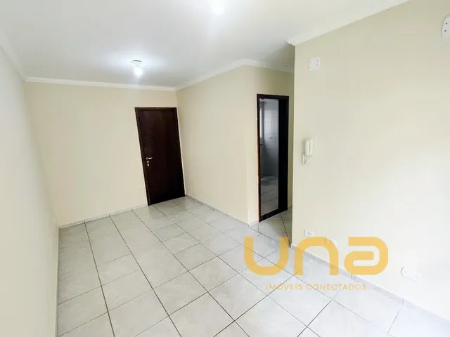 Apartamento 3 quartos e 1 banheiro, para alugar, no bairro MOSSUNGUE em Curitiba