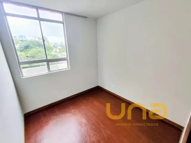 Apartamento 2 quartos e 1 banheiro, à venda, no bairro CRISTO REI em Curitiba