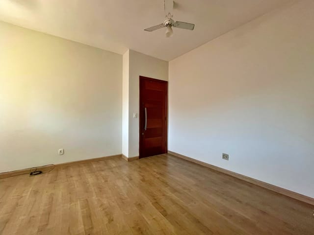 Foto do Apartamento - Apartamento para locação com 2 quartos, armários e uma vaga de estacionamento, Jardim Guanabara, Belo Horionte, MG | Deltalar Imóveis