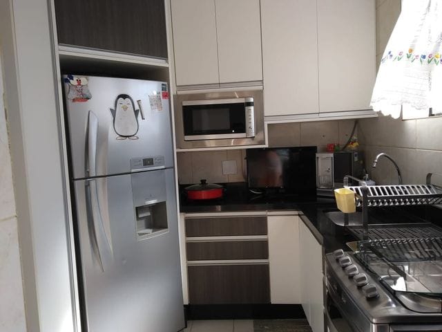 Foto do Apartamento - Apartamento à venda - Edif. Plaza de Las Torres- 70m² útil - 03 dorm. 98m² total - 01 gar. Completo de armários, piso laminado. | Guepardo Imob