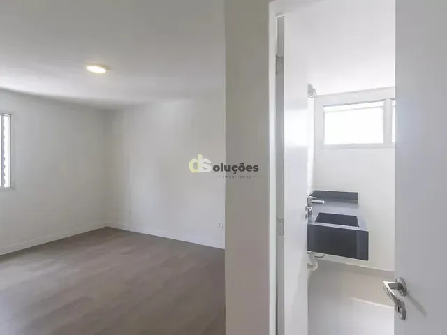 Apartamento 3 quartos e 2 banheiros, para alugar, no bairro Moema em São Paulo