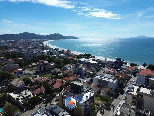 Apartamento com 751m² 2 quartos e 2 banheiros, à venda, no bairro Ingleses do Rio Vermelho em Florianópolis