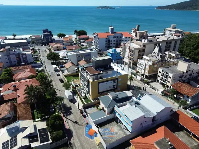 Apartamento com 751m² 2 quartos e 2 banheiros, à venda, no bairro Ingleses do Rio Vermelho em Florianópolis