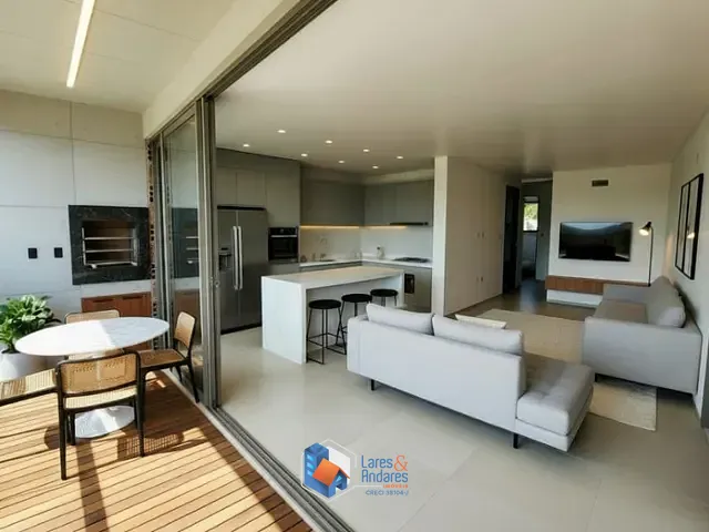 Apartamento com 77000m² 2 quartos e 3 banheiros, à venda, no bairro Tabuleiro (Monte Alegre) em Camboriú