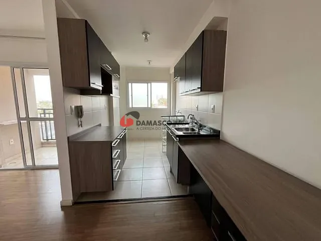 Apartamento 2 quartos e 1 banheiro, para alugar, no bairro Campestre em Santo André