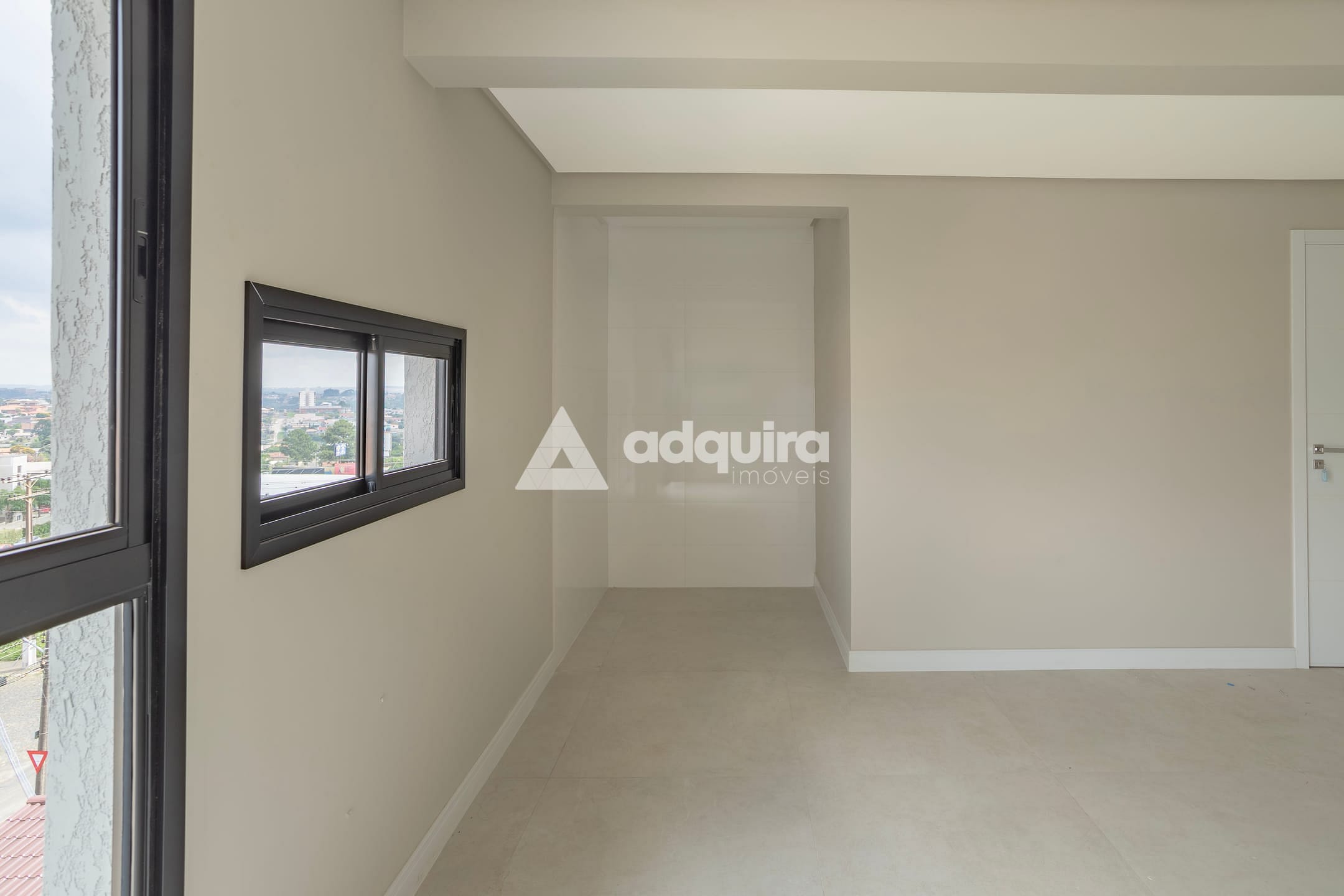 Apartamento à venda com 3 quartos, 105m² - Foto 4