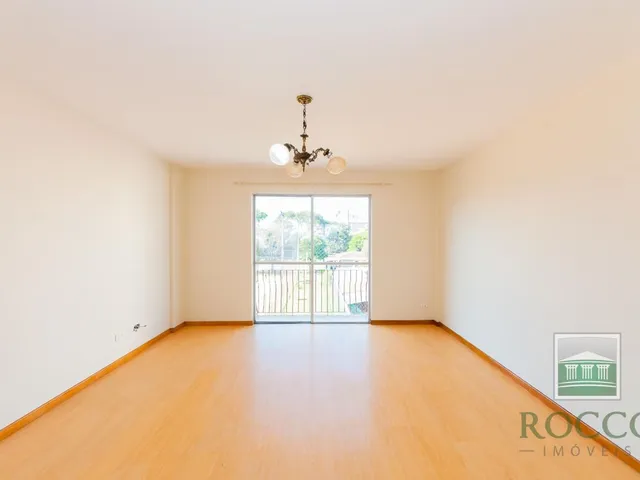 Apartamento 3 quartos e 2 banheiros, para alugar, no bairro Bacacheri em Curitiba