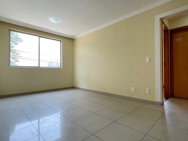 Foto do Apartamento - Apartamento 03 quartos com armários planejados e uma vaga coberta, Bairro São João Batista, Belo Horizonte, MG | Deltalar Imóveis