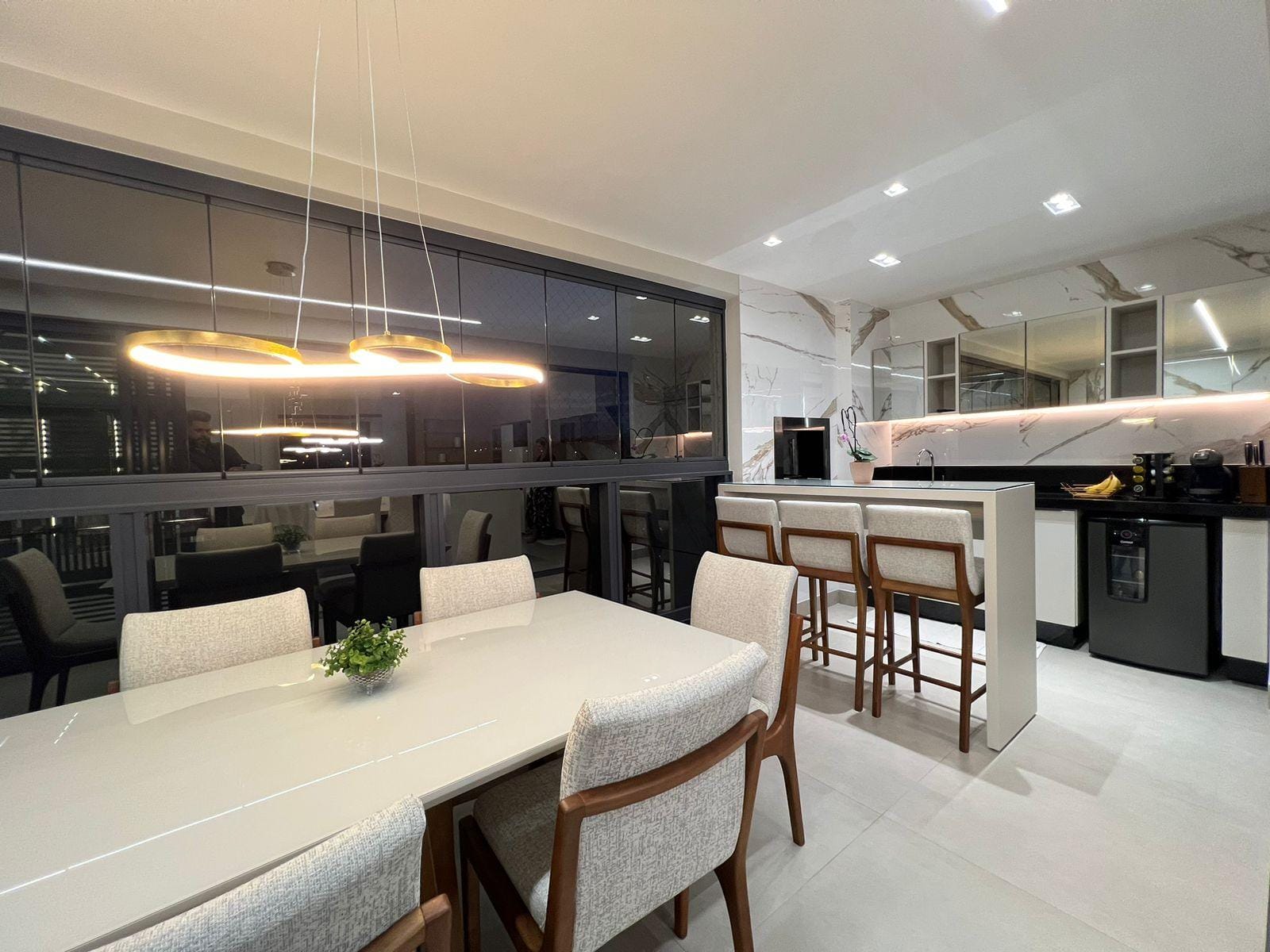 Apartamento, 3 quartos, 155 m² - Foto 1