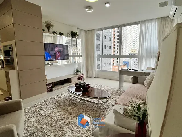 Apartamento com 138m² 4 quartos e 5 banheiros, à venda, no bairro Centro em Balneário Camboriú
