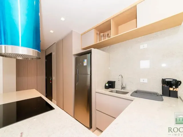 Apartamento 1 quarto e 2 banheiros, para alugar, no bairro São Francisco em Curitiba