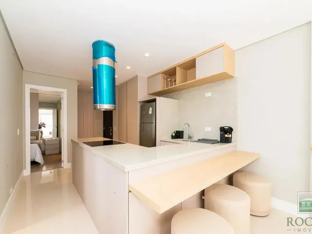 Apartamento 1 quarto e 2 banheiros, para alugar, no bairro São Francisco em Curitiba