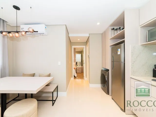 Apartamento 1 quarto e 2 banheiros, para alugar, no bairro São Francisco em Curitiba