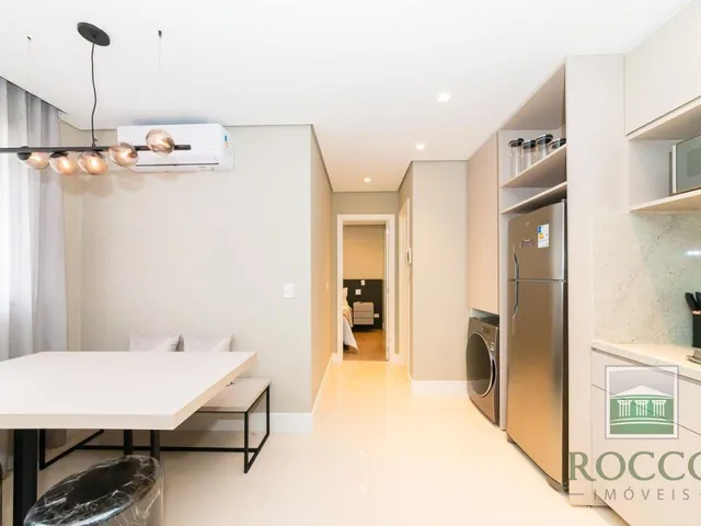Apartamento 1 quarto e 2 banheiros, para alugar, no bairro São Francisco em Curitiba
