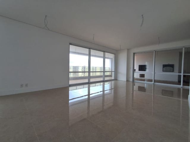 Foto do Apartamento - LE BLANC - R$ 2.390.000 Apartamento à venda 3 suítes, 4 vagas, 236m2 na Gleba Palhano, Londrina, PR | Human Imóveis