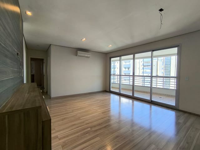 Apartamento com 182m² 3 quartos e 2 banheiros, à venda, no bairro Gleba Palhano em Londrina