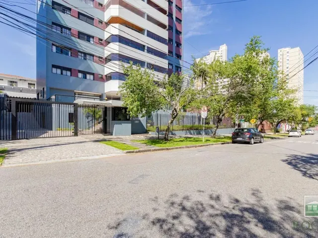 Apartamento 3 quartos e 5 banheiros, à venda, no bairro Centro em Curitiba