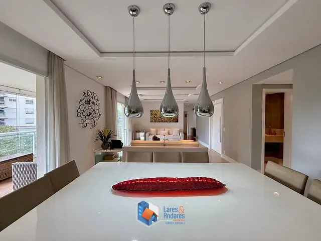 Apartamento com 200m² 4 quartos e 5 banheiros, à venda, no bairro Vila Andrade em São Paulo