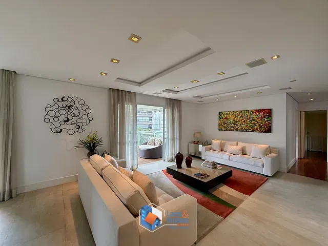 Apartamento com 200m² 4 quartos e 5 banheiros, à venda, no bairro Vila Andrade em São Paulo