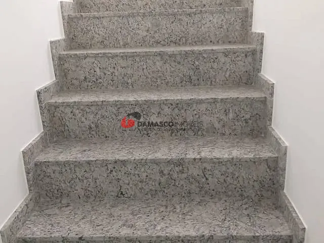 Apartamento 1 quarto e 1 banheiro, à venda, no bairro Parque Erasmo Assunção em Santo André