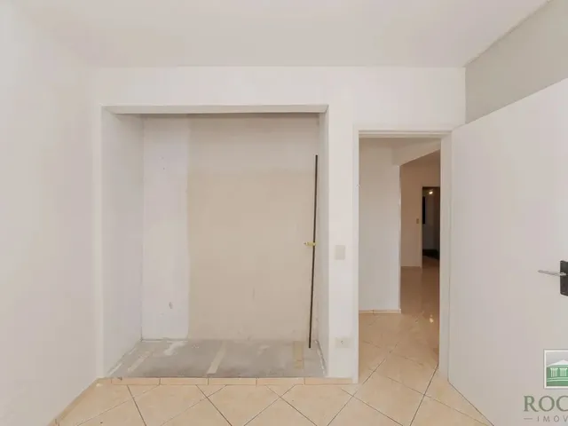 Apartamento 1 quarto e 1 banheiro, para alugar, no bairro Sítio Cercado em Curitiba
